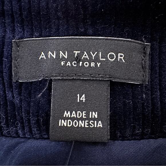 NWT Ann Taylor navy blue corduroy mini pencil skirt size 14
 b6 - Picture 2 of 4